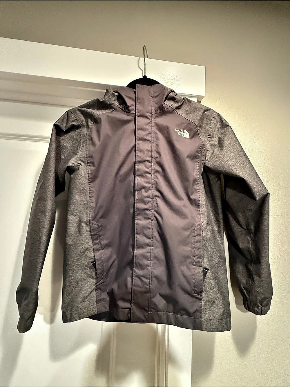 The North Face DryVent Rain Jacket Gray Performance Jacket YM